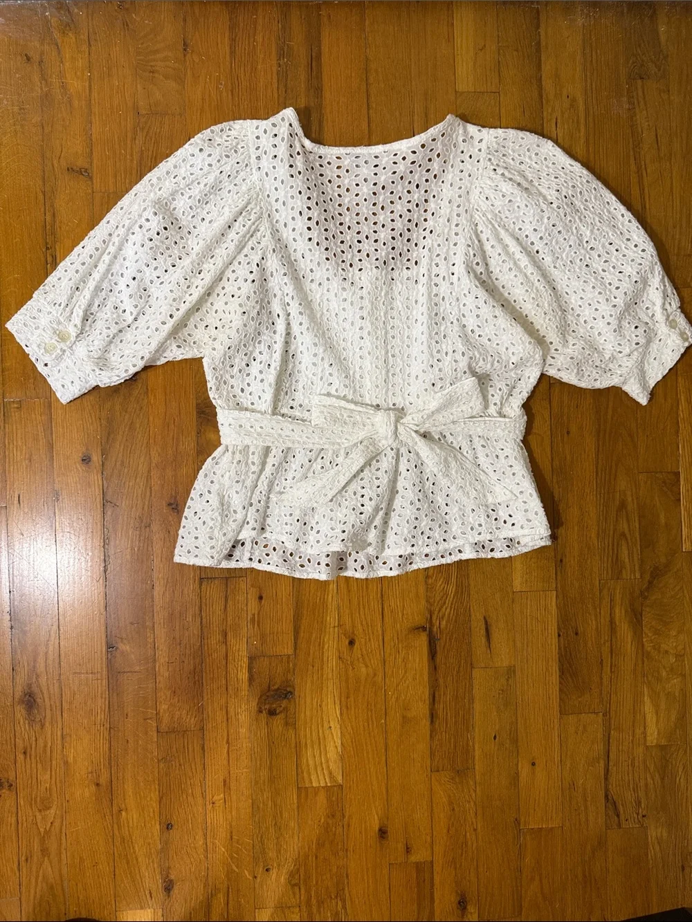 Women’s White Eyelet Peplum Puff-Sleeve Top